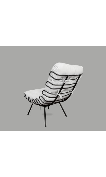 Poltrona Costela Encosto em Ferro CA 395